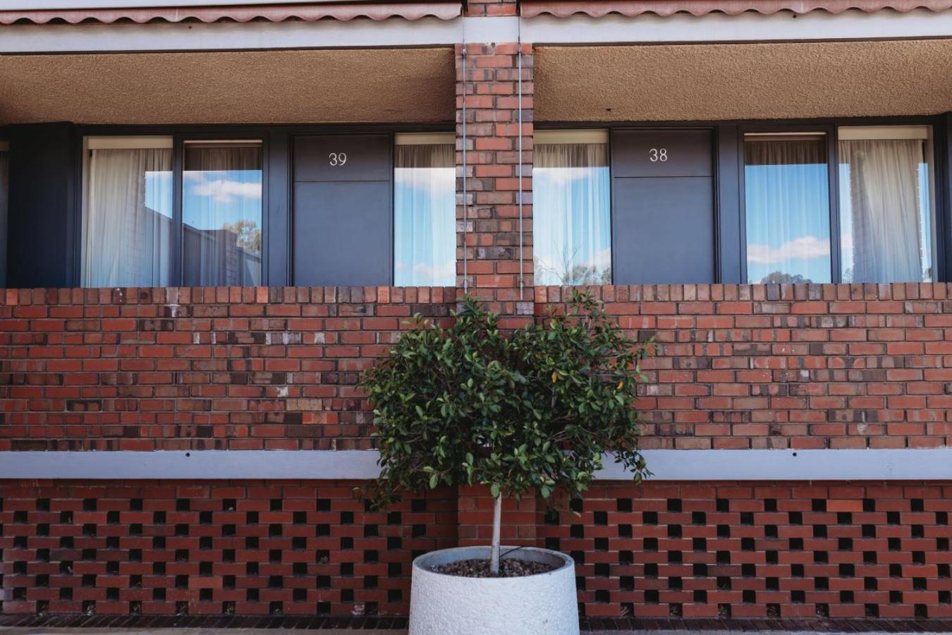 Echuca Nirebo Motel Exterior photo